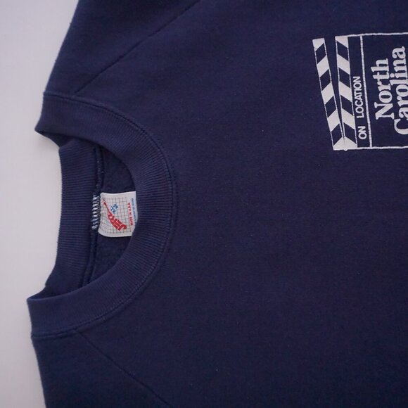 Vintage '90s Jerzees Navy On Location North Carolina Cotton Crewneck Sweater XL - Picture 9 of 9